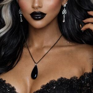 Natural Onyx stone pendant necklace